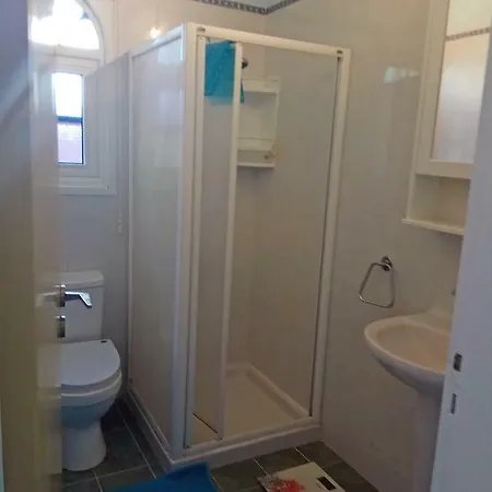 Villa Alexander's 3 Bed In *