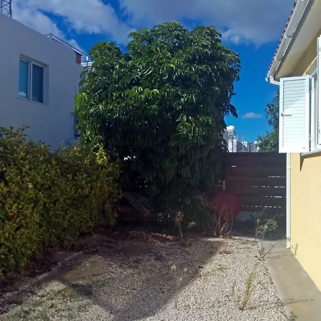 Alexander's 3 Bed In Peyia
